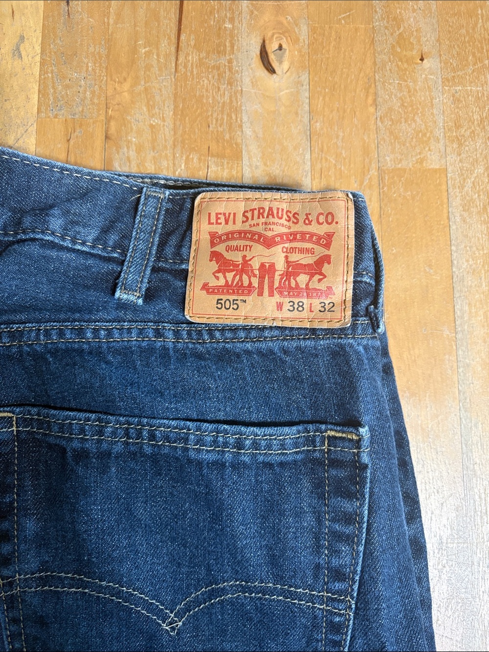 Levi's Men's 505 Straight Jeans - Picture 4 of 10